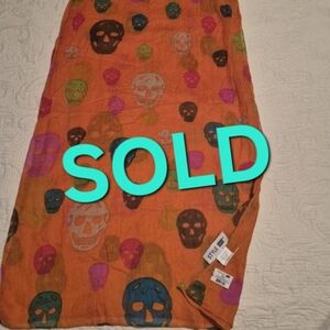 Ganz scarf Style 101 orange scarf with multi color skull design NEW 19" X 70"